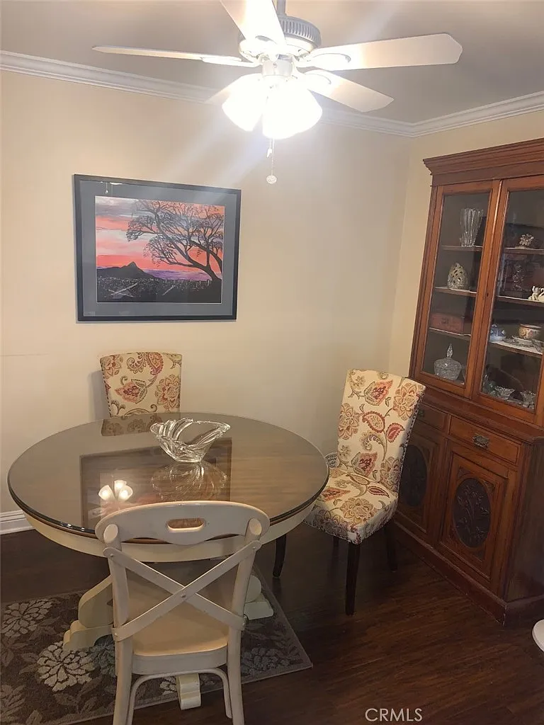 2 bed, 1040 sqft, $2,850 — Photo 2