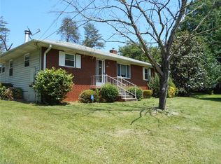 4851 Westmoreland Dr, Winston Salem, NC 27105