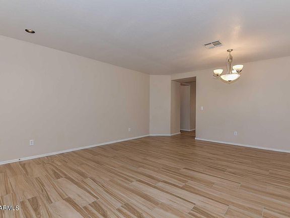 4th image of 11579 W Oglesby Ave