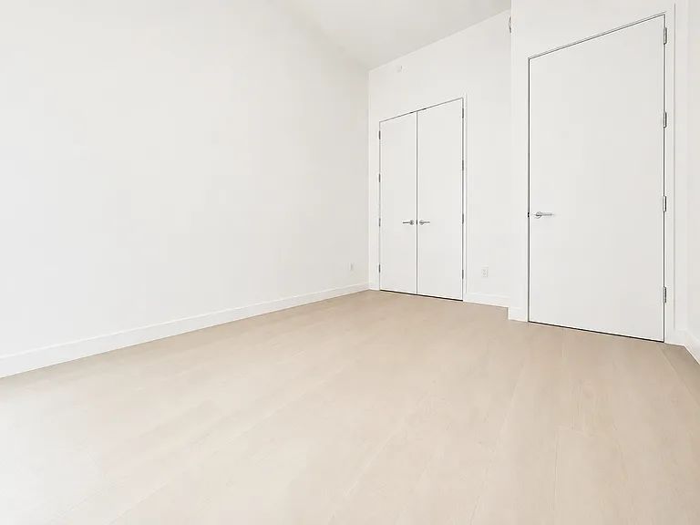 77 Charlton St #N3G — Photo 13