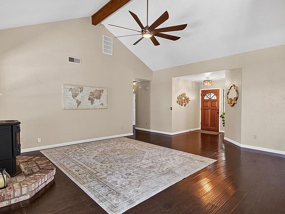 5th image of 757 Savannah Dr