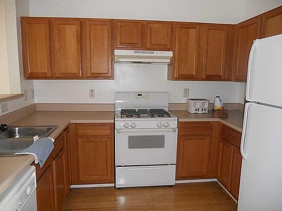2nd image of 2704 Heathrow Dr