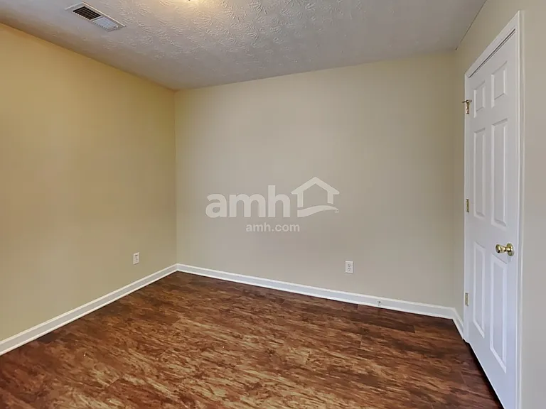 2103 Yarbrough Way — Photo 16
