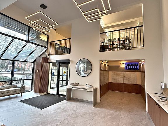 5th image of 1731 Beacon St APT 713