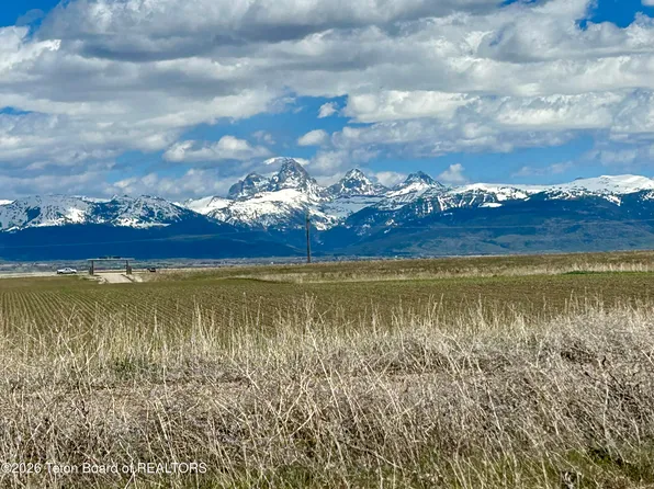 4950 Moonset Rdg, Tetonia, ID 83452