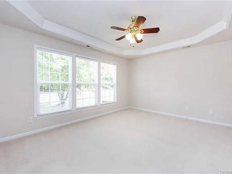 8609 Society St — Photo 22
