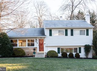 907 Timber Ln SW, Vienna, VA 22180