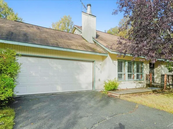 220 N Gloria St, Palmer, AK 99645