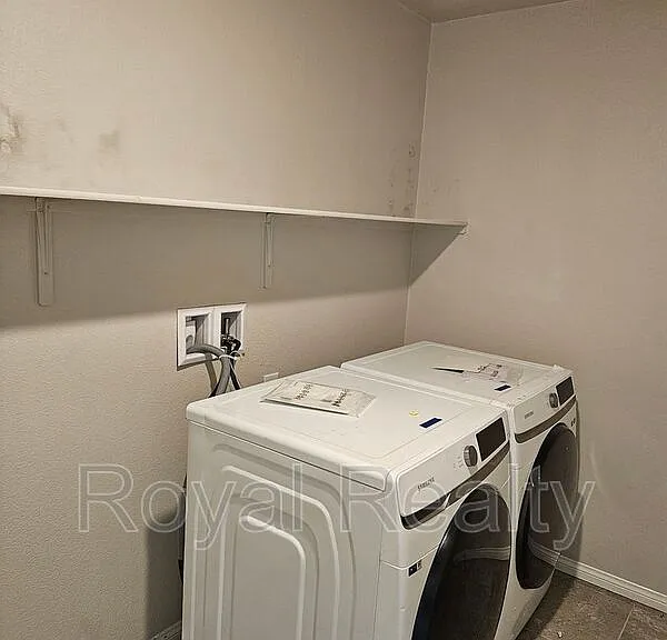 1171 Twincrest Ave #ROOM THREE — Photo 9