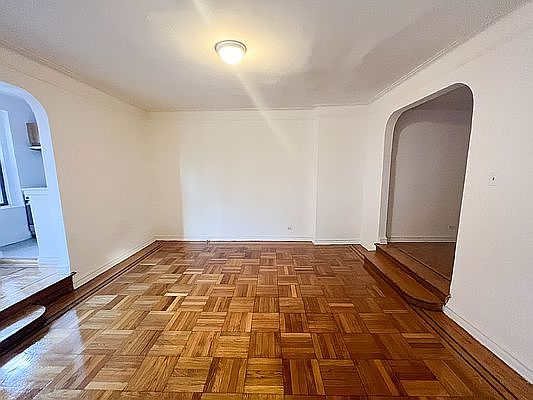 5th image of 30 Park Ter E APT 1E