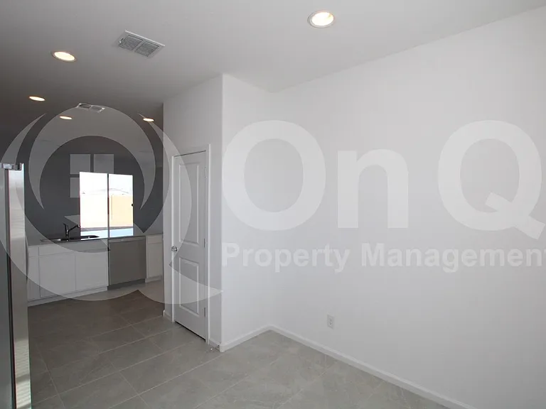 36400 W Mediterranean Way — Photo 5