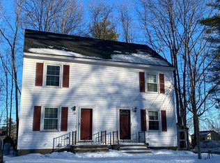 35 Springhill Dr #A, Springvale, ME 04083