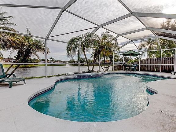 2nd image of 10057 Oasis Palm Dr