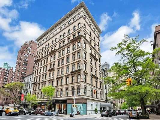 Rented by Sotheby's International Realty | media 10