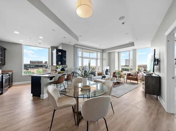 400 W North St APT 926, Raleigh, NC 27603