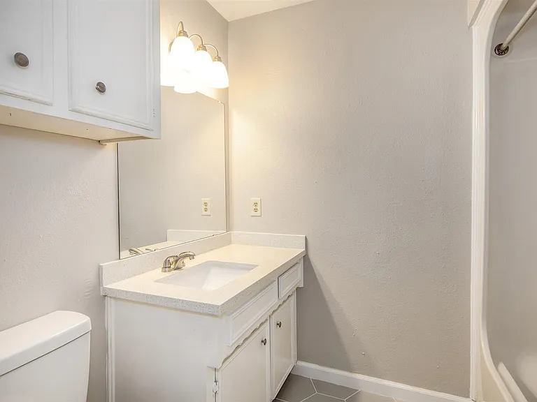 4305 Fairway St — Photo 16