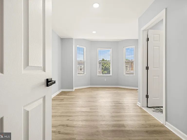 3331 Spaulding Ave — Photo 14