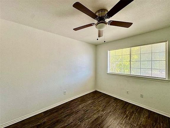 5th image of 1114 Holly St #1114