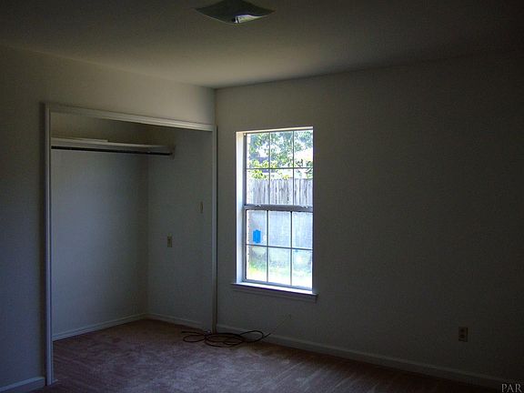4th image of 424 S 72nd Ave