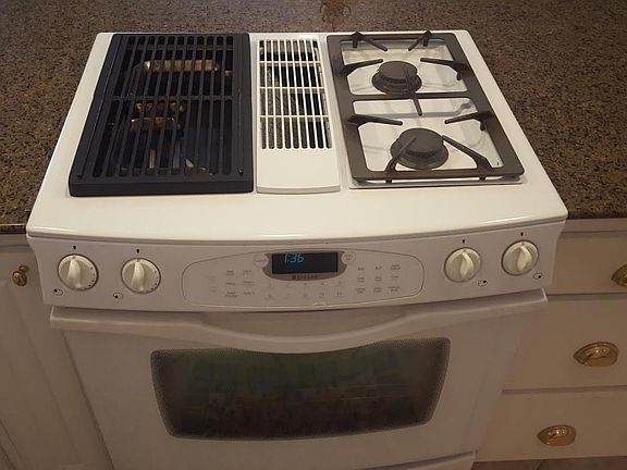5th image of 106 Lynn Ct