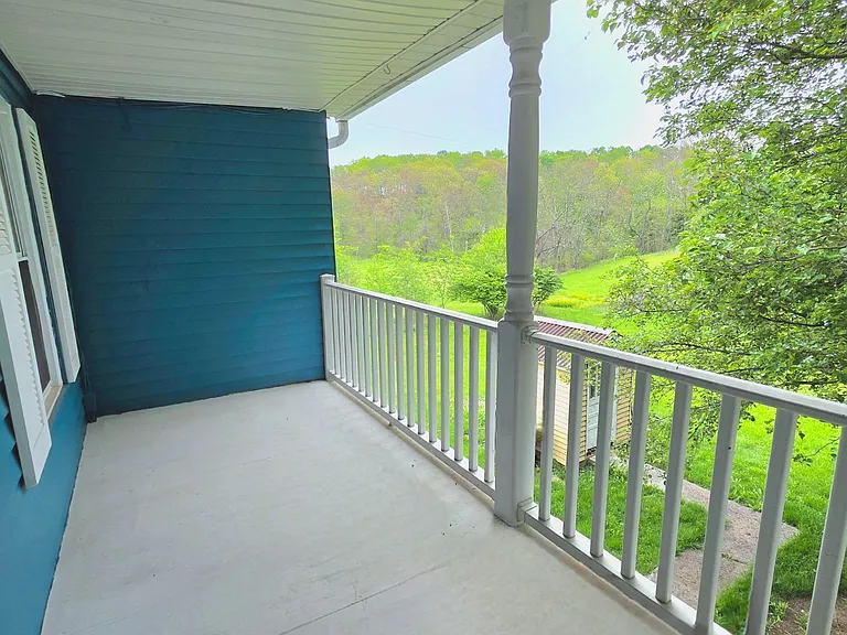 895 Center Rd — Photo 10