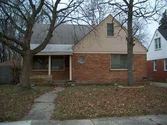 1st image of 23491 Geneva St