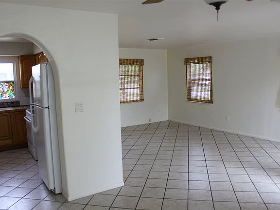 2nd image of 248 Phoenetia Dr