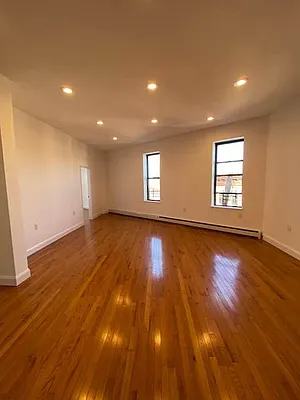Rented by Voro, LLC | media 2