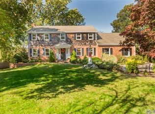 120 S Ocean Ave, Bayport, NY 11705