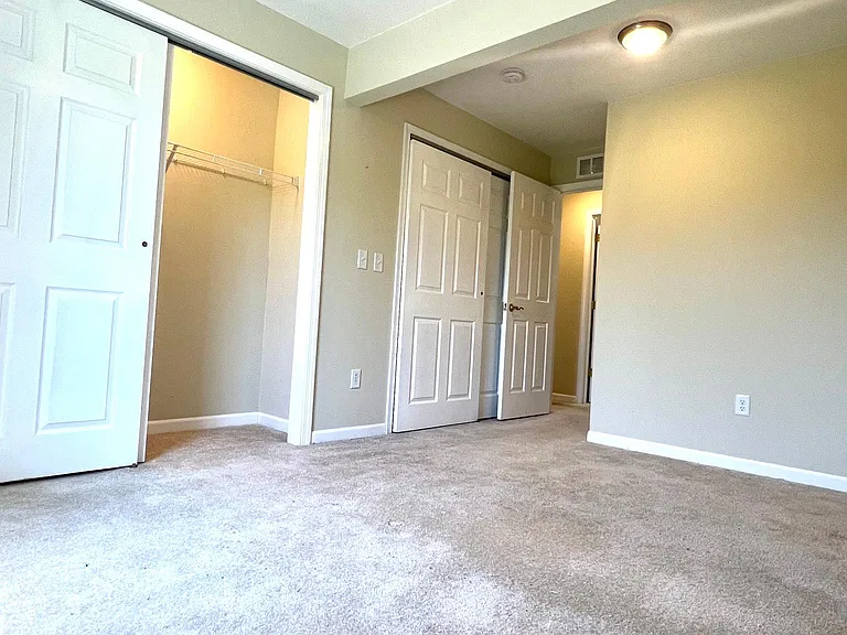 571 Ridgefield Rd — Photo 10
