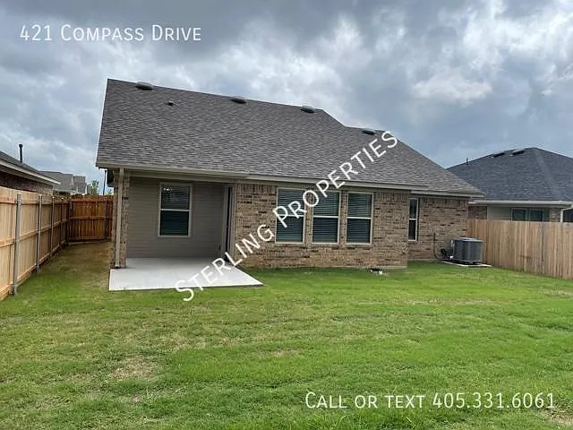 421 Compass Dr — Photo 32