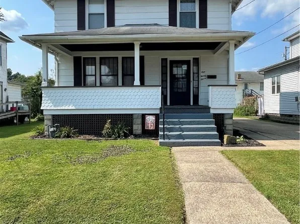 127 Elm St, Belpre, OH 45714