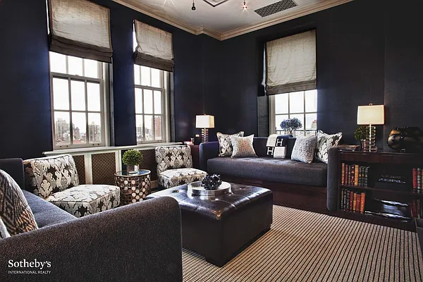 Sold by Sotheby's International Realty | media 11