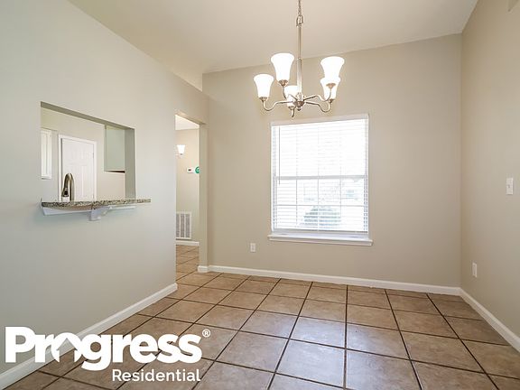 5th image of 7249 Longhorn Cir N