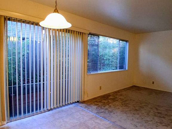 5th image of 5416 Broadway #109