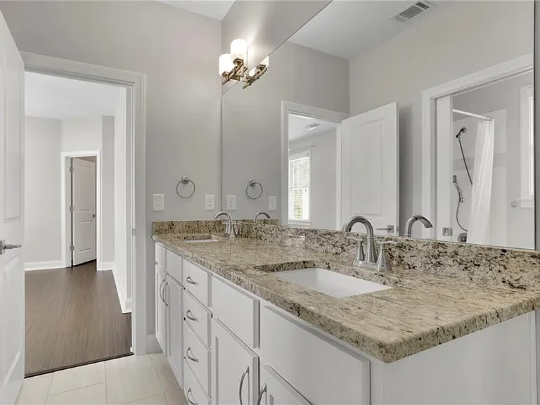 3245 Lynwood Dr — Photo 17