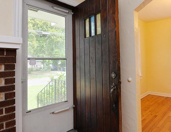 5th image of 3158 College St