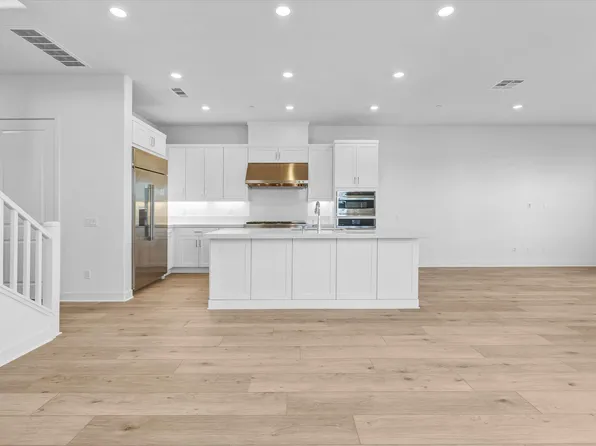 905 Poppy Ct, Montebello, CA 90640