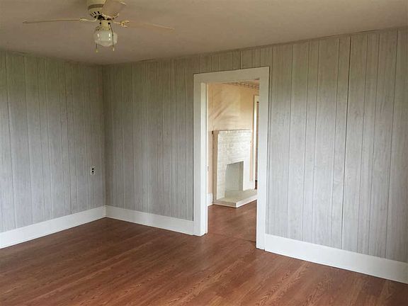 2nd image of 458 McCuiston Dr