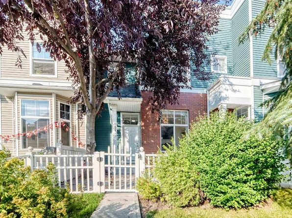 252 McKenzie Towne Line SE, Calgary, AB T2Z 4G3