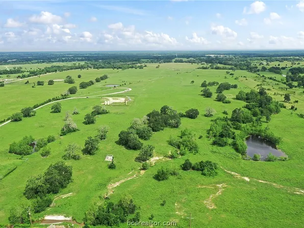 4953 Highway 21 E, Madisonville, TX 77864