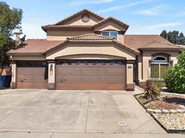 8758 Freesia Dr, Elk Grove, CA 95624