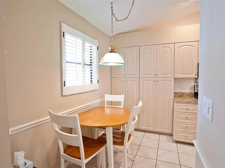 507 Lake Louise Cir #202 — Photo 11