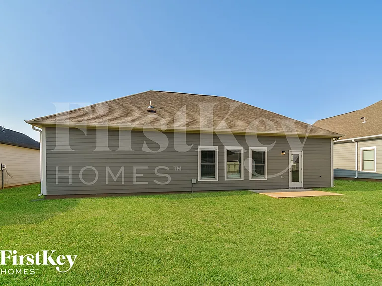 135 Avalon Way — Photo 15