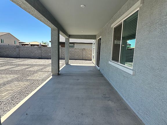 5th image of 17851 W Daley Ln