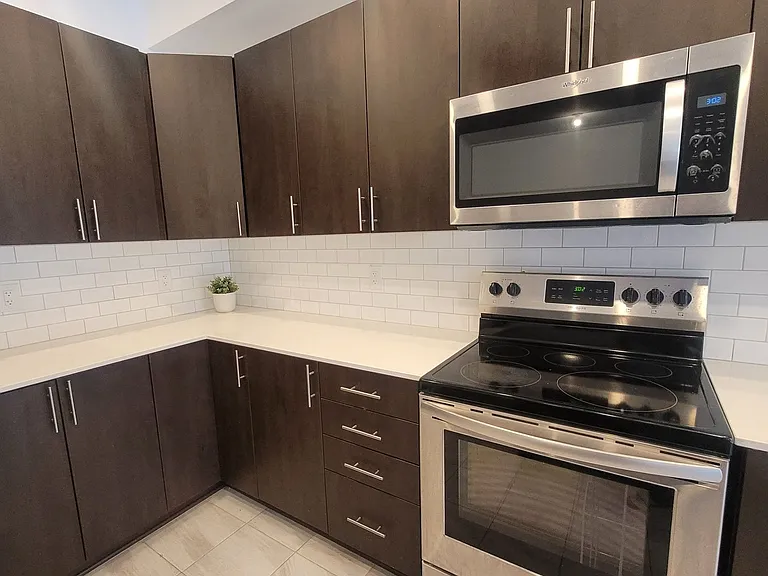 1026 Hydrangea Ave — Photo 6