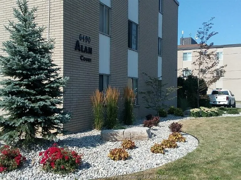 6490 Wyandotte St E #210 — Photo 1