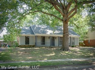 3888 Plum Hill Dr, Memphis, TN 38135
