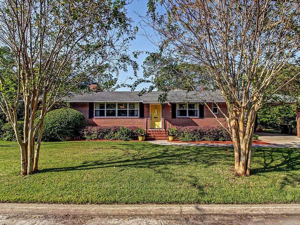 1st image of 1498 Challen Ave