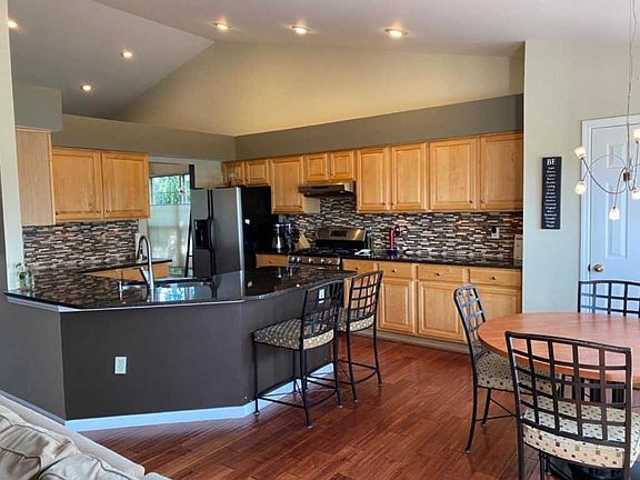 5th image of 6465 Brittany Ln